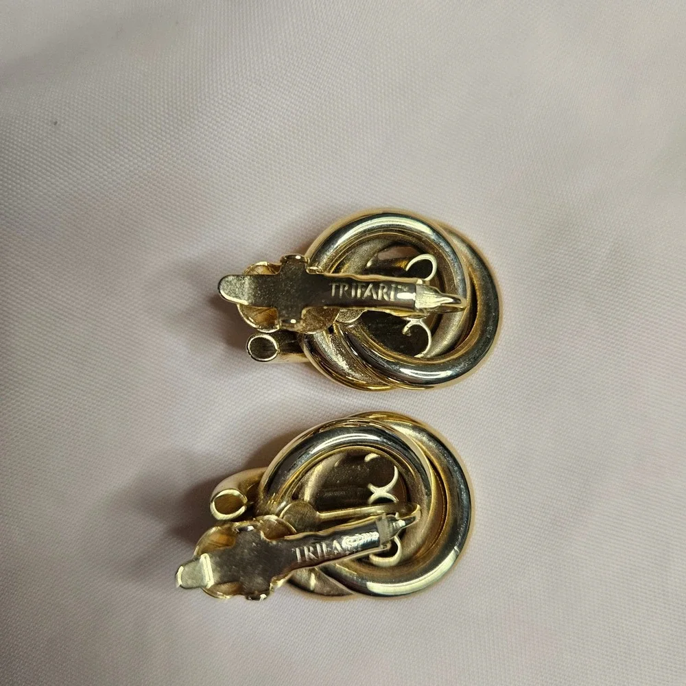 Vintage Trifari Clip On Earrings Set Silver Tone Swirl Gold Tone Triple Hoop 2pr